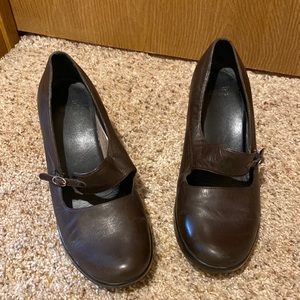 Brown Dansko size 39